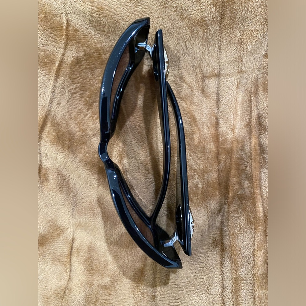 Gucci Black Sunglasses - Picture 15 of 15